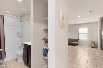 6008 Amelia Earhart Blvd in Killeen, TX - Building Photo - Building Photo