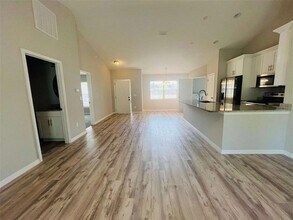 3230 Baird Ave in Lakeland, FL - Building Photo - Building Photo