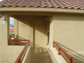 520 Arrowhead Trail in Henderson, NV - Building Photo - Building Photo