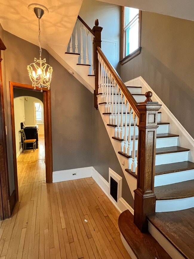 property at 2627 N Murray Ave