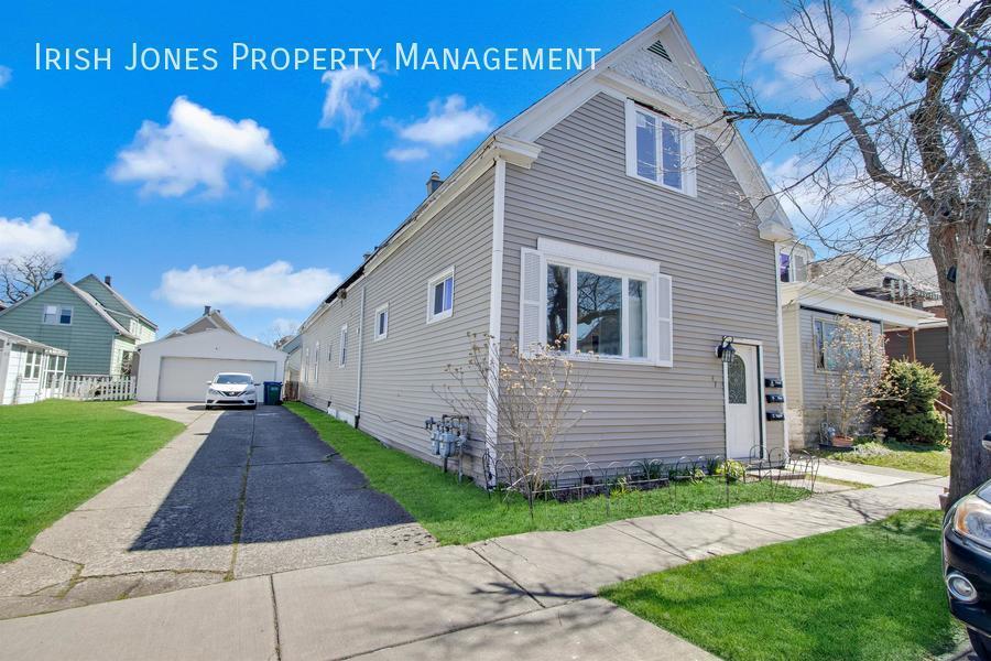 47 Fredro St in Buffalo, NY - Building Photo