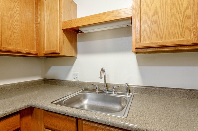Waterview on the Parkway Apartments