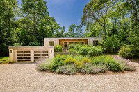 256 Town Ln in Amagansett, NY - Foto de edificio - Building Photo