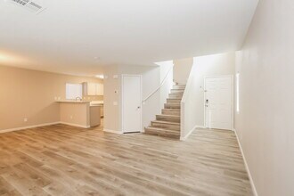 5325 Cholla Blossom Ct in North Las Vegas, NV - Building Photo - Building Photo
