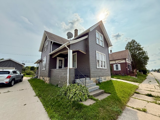 property at 1517 Martin Ave