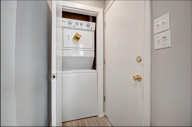 1903 Commonwealth St