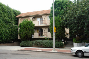 1402 Bentley Ave Apartments