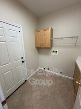 4911 W Elkhorn Ave in Visalia, CA - Building Photo - Building Photo