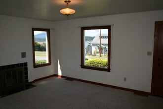 1509 7th St in Anacortes, WA - Building Photo - Building Photo