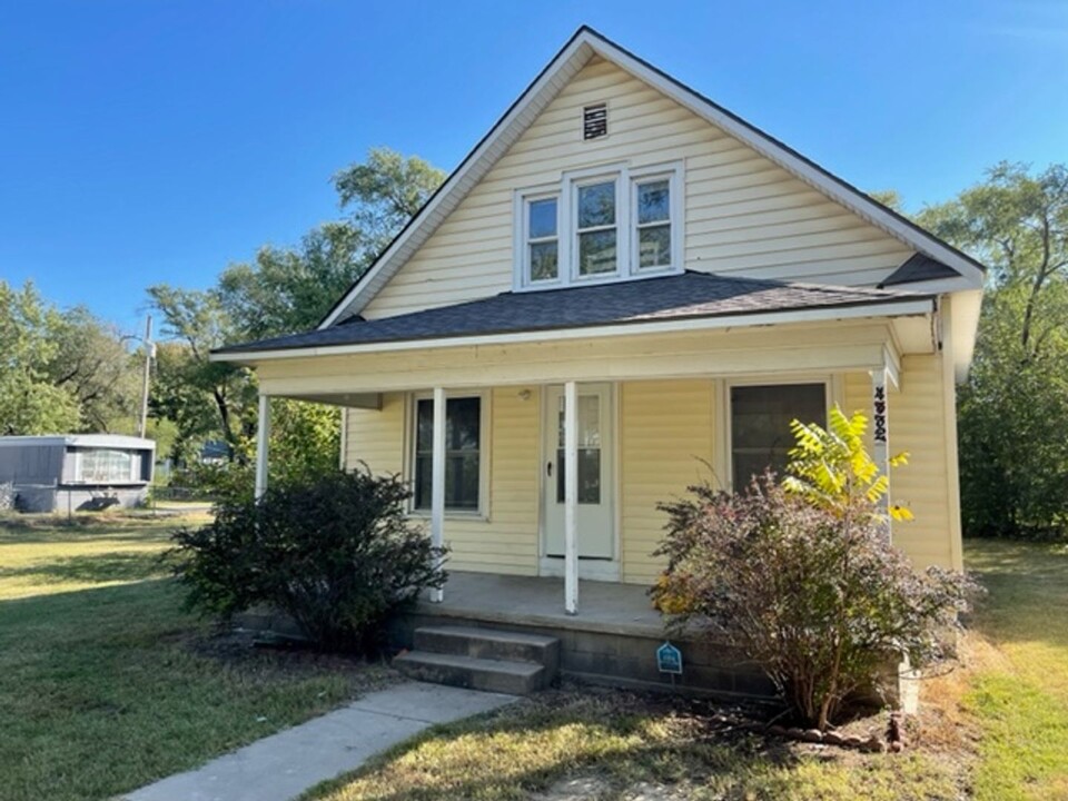 4332 S Seneca St in Wichita, KS - Building Photo