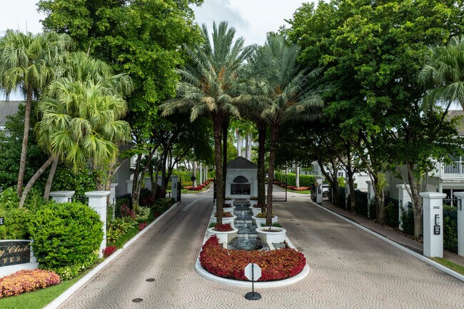 Mystic Pointe in Aventura, FL - Building Photo - Building Photo