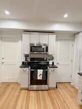 9 Edison Grn, Unit 3 in Boston, MA - Foto de edificio - Building Photo