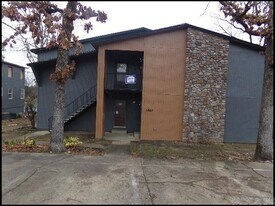 1807 Sanford Dr in Little Rock, AR - Building Photo