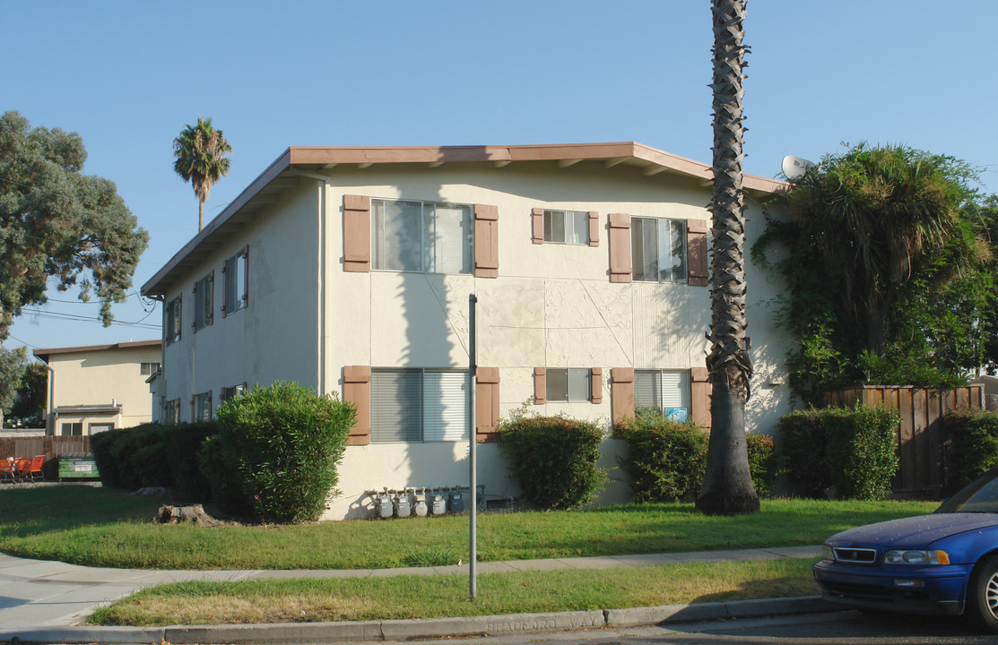 1809 Bradford Way in San Jose, CA - Foto de edificio