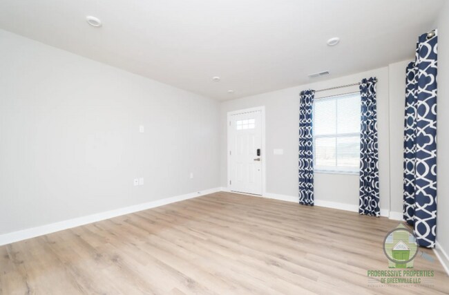11 Hargrove Ct in Greenville, SC - Building Photo - Building Photo