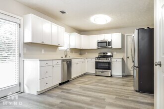 7138 Lone Oak Trce in Lithonia, GA - Building Photo - Building Photo