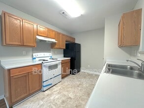 424 Winding Canyon Dr in Charlotte, NC - Building Photo - Building Photo