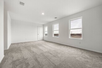 12927 Deep Eddy in Saint Hedwig, TX - Building Photo - Building Photo