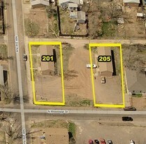201-205 N Mississippi St in Amarillo, TX - Building Photo