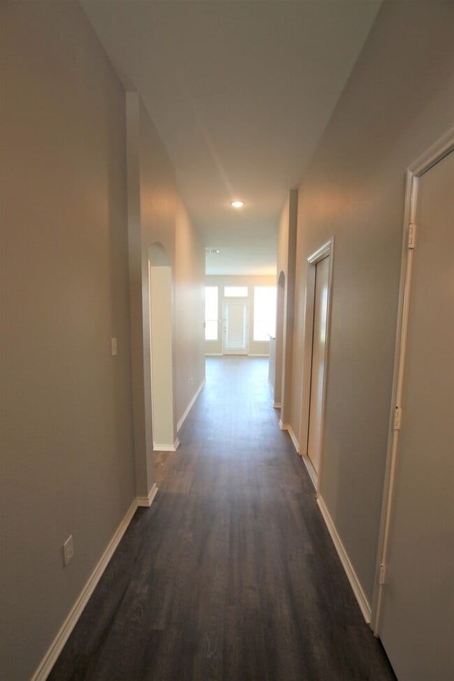 1205 Candice Ct in Whitehouse, TX - Building Photo - Building Photo