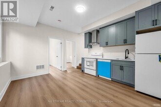 25 Devondale Ave in Toronto, ON - Building Photo - Building Photo