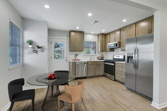 3203 Lafayette Ave in Austin, TX - Building Photo - Building Photo