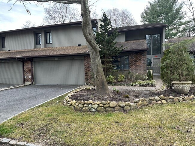 property at 292 Vista Dr
