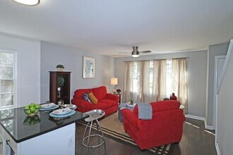 1127 Clifton Rd NE in Atlanta, GA - Building Photo - Building Photo