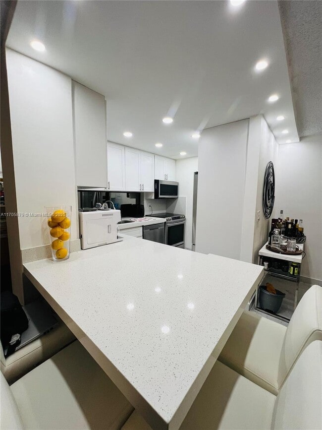 property at 16909 N Bay Rd