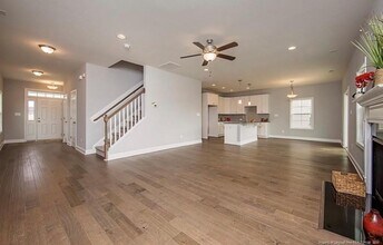 5252 Debut Ave in Hope Mills, NC - Building Photo - Building Photo
