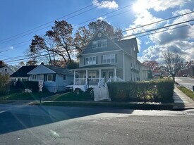 105 S St Ext in Bristol, CT - Building Photo