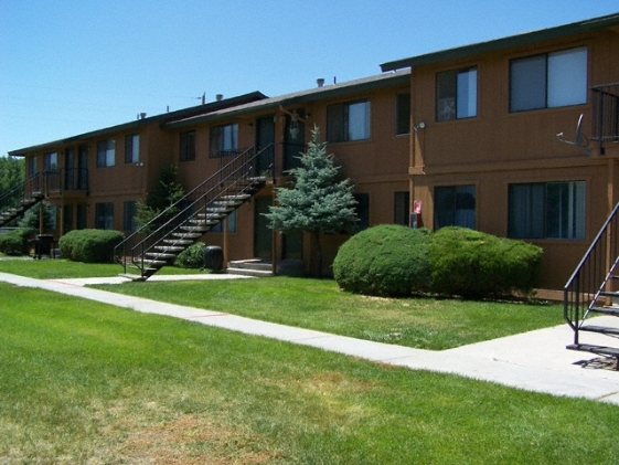 Riverview Apartments in Elko, NV - Building Photo