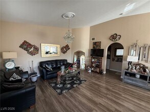 401 Amber Pine St in Las Vegas, NV - Foto de edificio - Building Photo