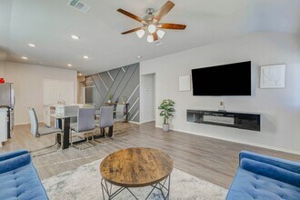 10658 Red Orchid Dr in Houston, TX - Building Photo - Building Photo