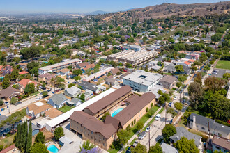 Alta Court Apartments in Whittier, CA - Building Photo - Building Photo