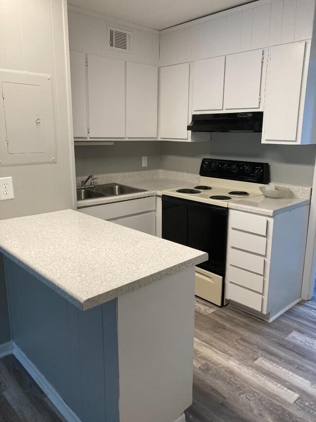 241 Riley Ave in Macon, GA - Building Photo - Building Photo