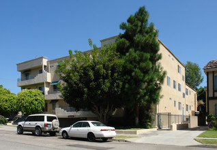 4330 McLaughlin Ave in Los Angeles, CA - Building Photo - Building Photo