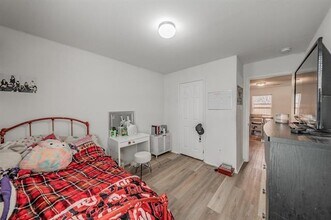 3809 Spence St in Dallas, TX - Building Photo - Building Photo