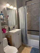 530 N Oakley Blvd, Unit 2 in Chicago, IL - Building Photo - Building Photo