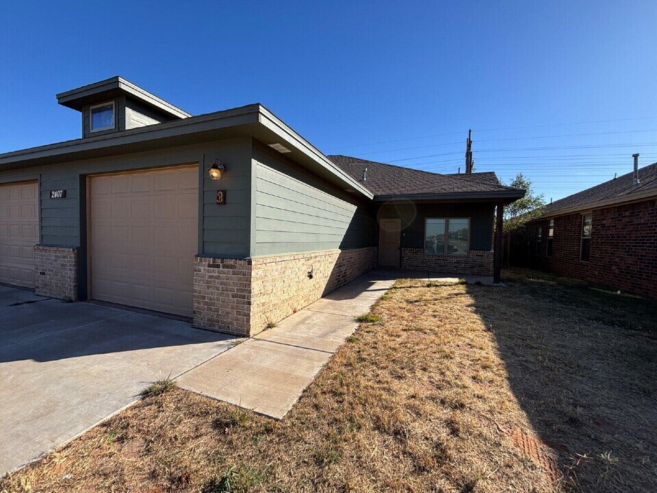 2407 Quitman Ave in Lubbock, TX - Building Photo