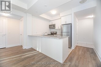 2370-2370 Khalsa Gate in Oakville, ON - Building Photo - Building Photo