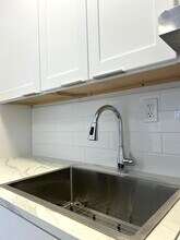 485 NW 25th Ct in Miami, FL - Building Photo - Building Photo