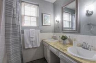 8327 Lowell Ave in Overland Park, KS - Building Photo - Building Photo