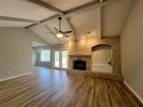 5408 Pendleton Ln in Austin, TX - Building Photo - Building Photo