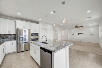 9985 Bleeding Heart Ave in Las Vegas, NV - Building Photo - Building Photo