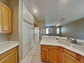 13712 Lakes Way in Orlando, FL - Building Photo - Building Photo