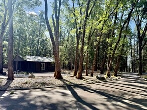 13240 Loma Rica Dr in Grass Valley, CA - Building Photo - Building Photo