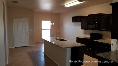 7429 104th St in Lubbock, TX - Building Photo - Building Photo
