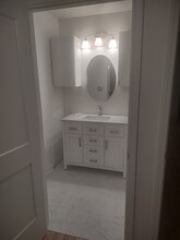 3022 Earhart Rd in Hermitage, TN - Foto de edificio - Building Photo