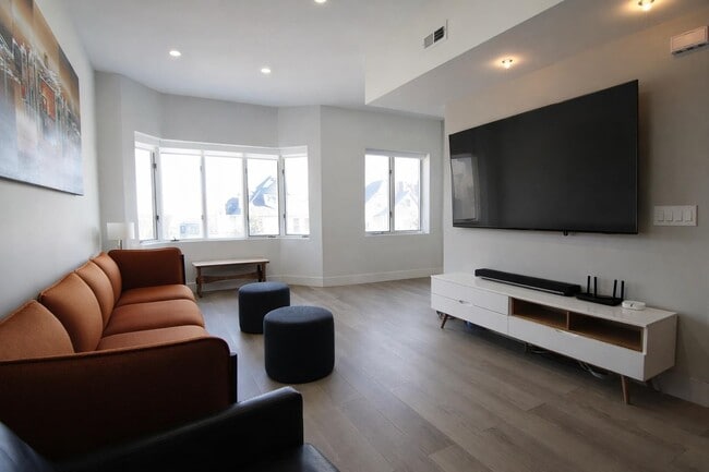 335 Arlington Ave in Jersey City, NJ - Building Photo - Building Photo